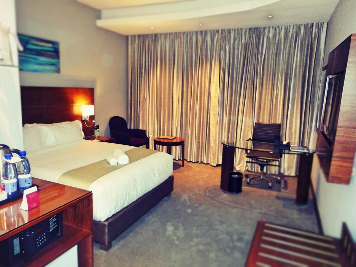 The Grand Palace Hotel Singine Room photo
